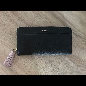 Black Fossil Tara clutch/wallet
